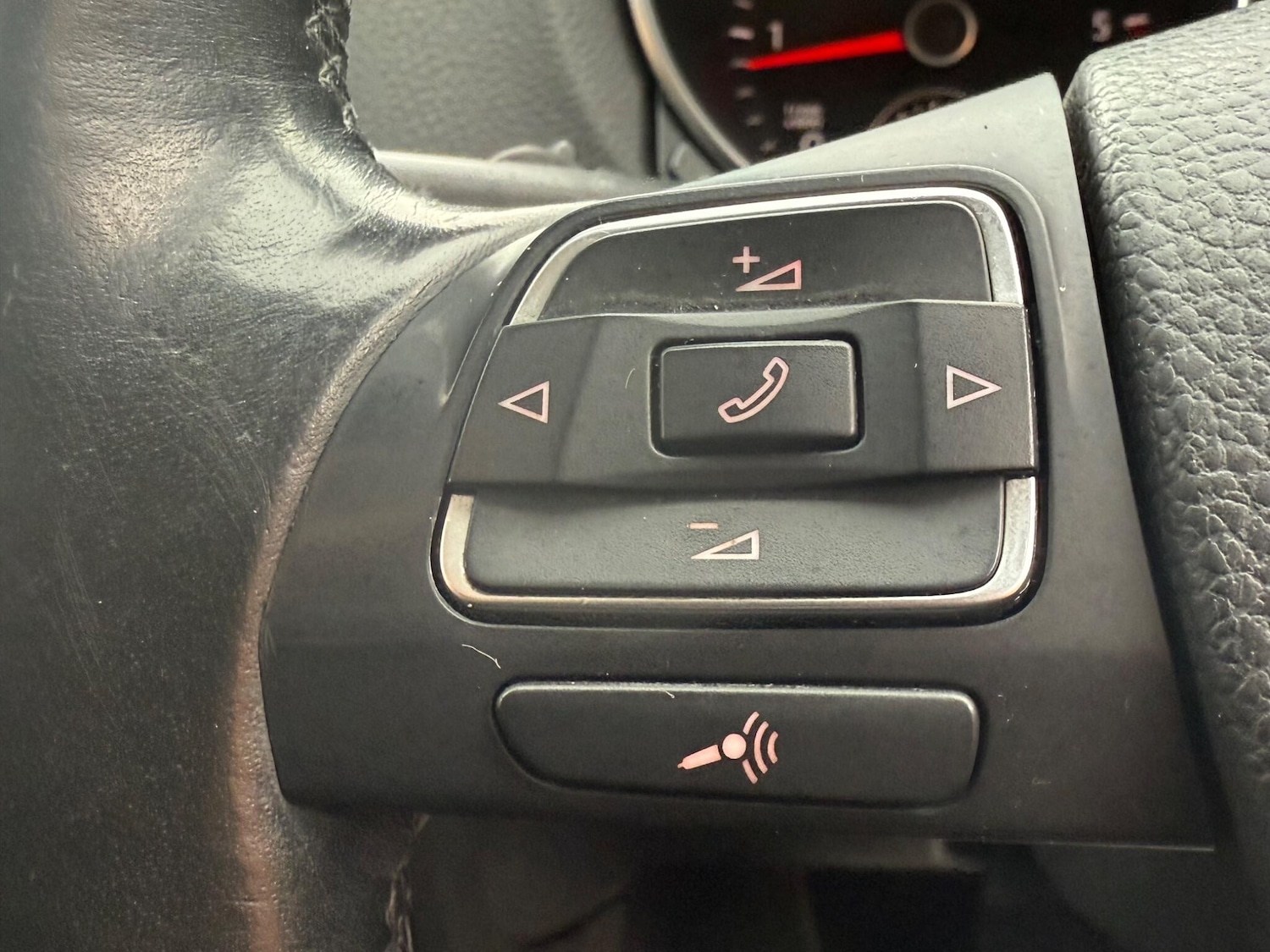 Used Volkswagen Golf 2010 for sale - 77454949: Photo 13