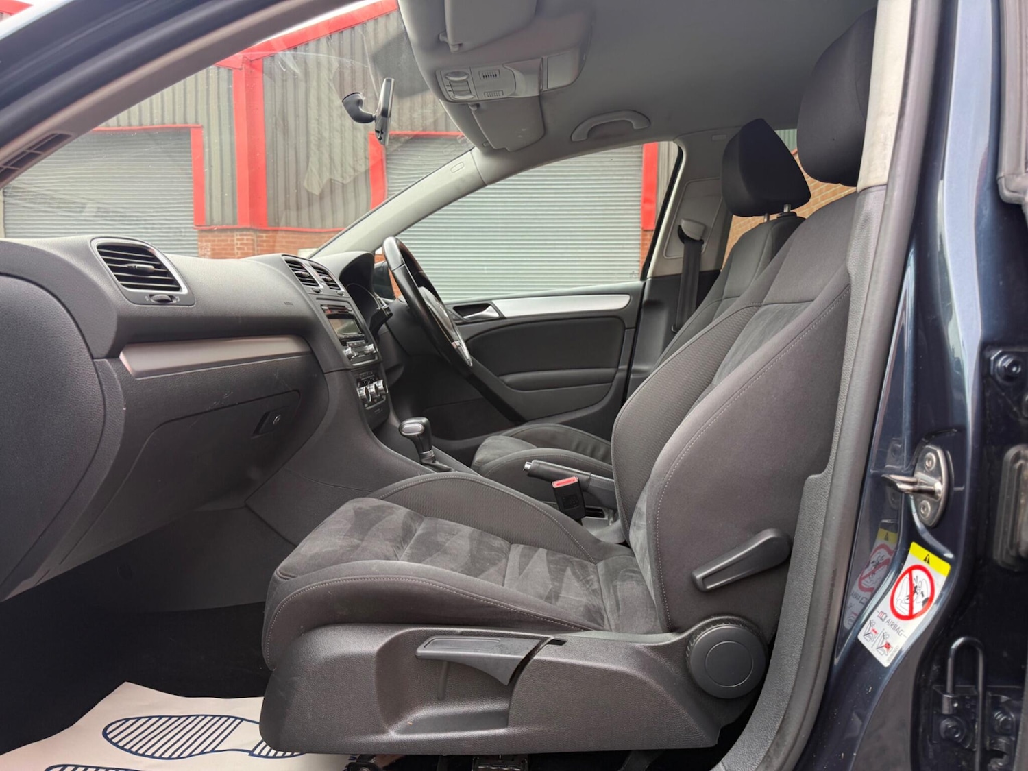 Used Volkswagen Golf 2010 for sale - 77454949: Photo 23