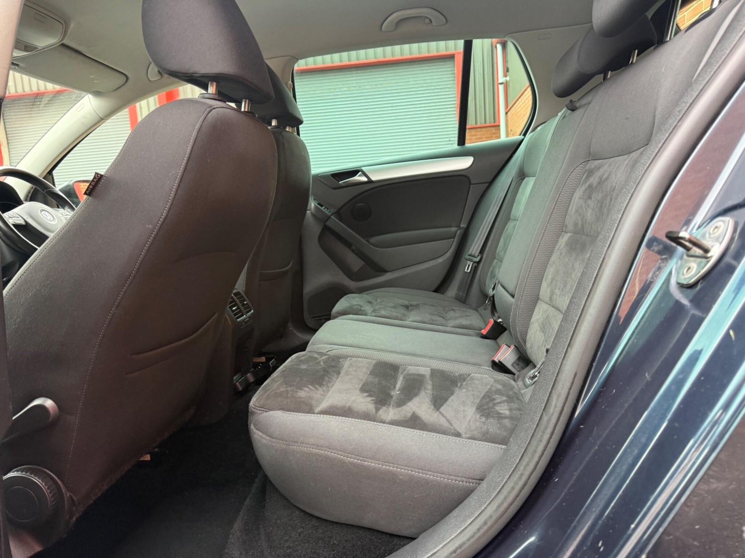 Used Volkswagen Golf 2010 for sale - 77454949: Photo 25