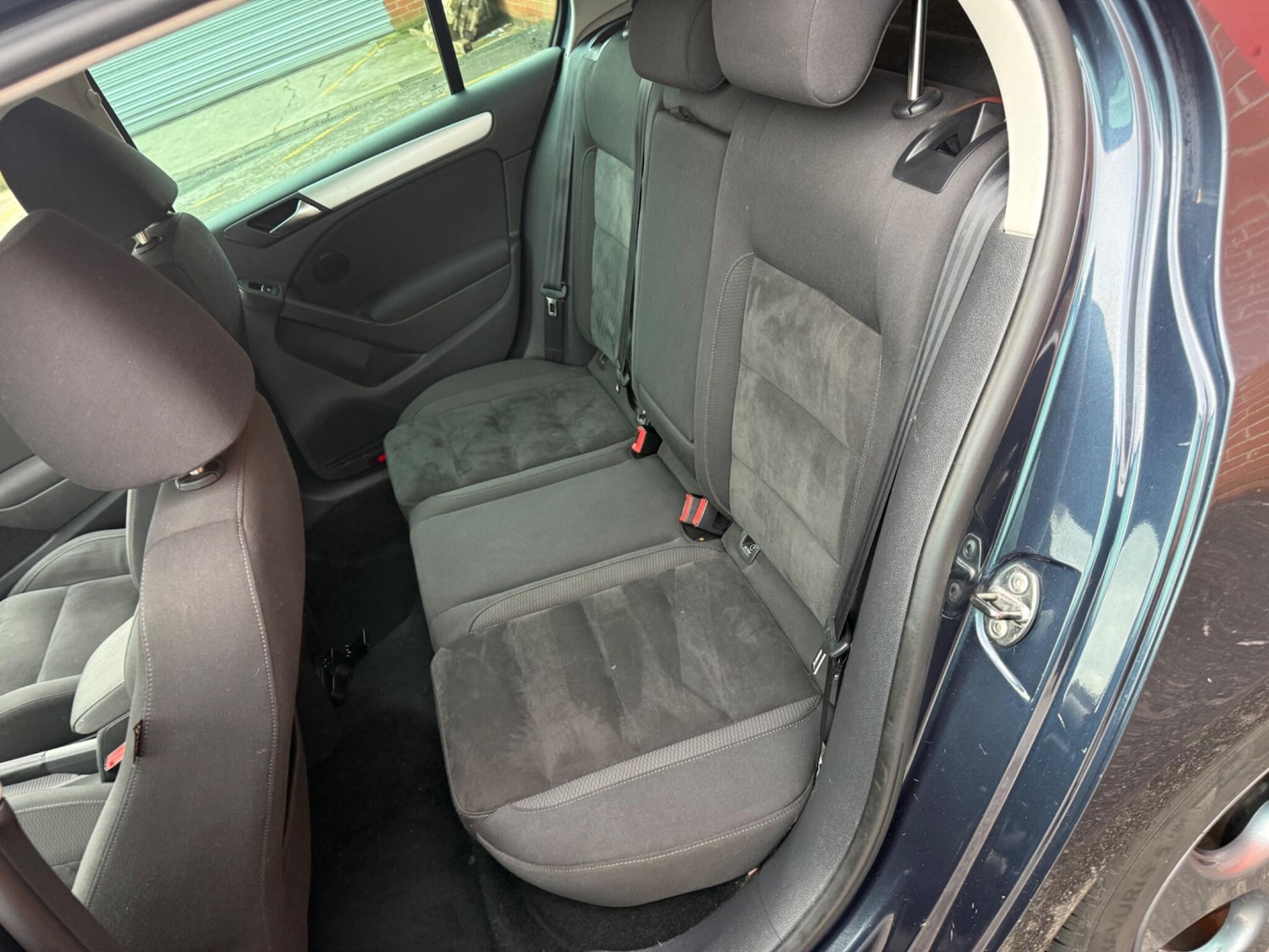 Used Volkswagen Golf 2010 for sale - 77454949: Photo 26