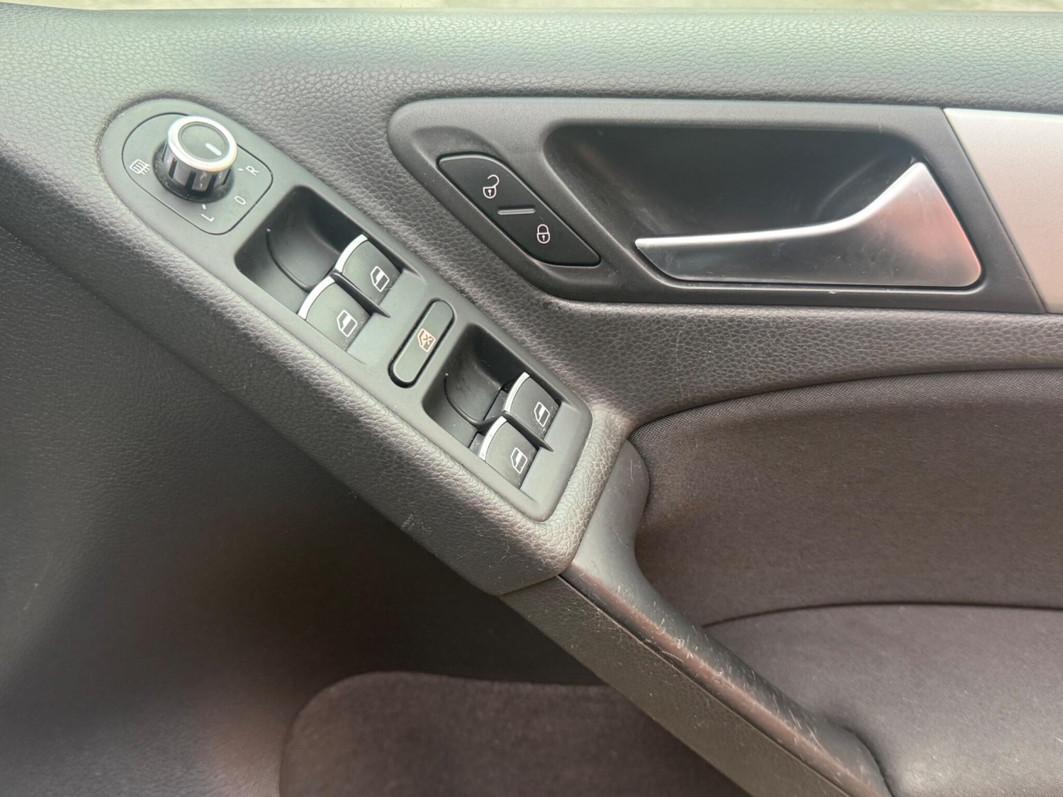 Used Volkswagen Golf 2010 for sale - 77454949: Photo 9