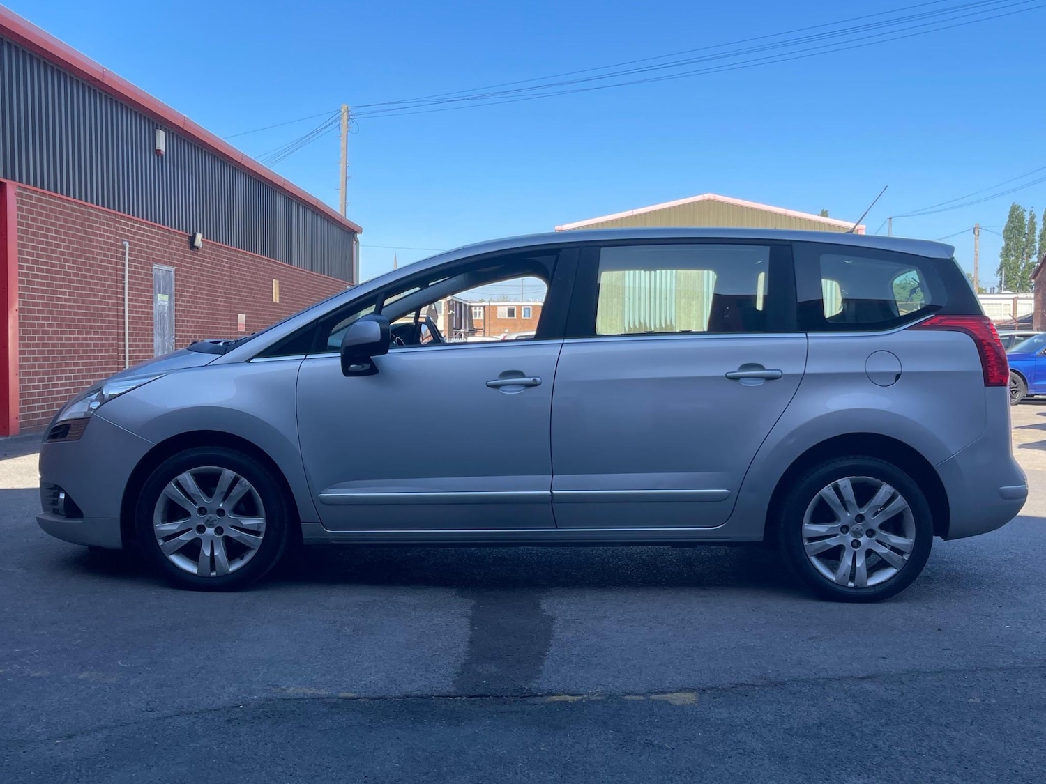 Used Peugeot 5008 for sale - 76989428: Photo 8