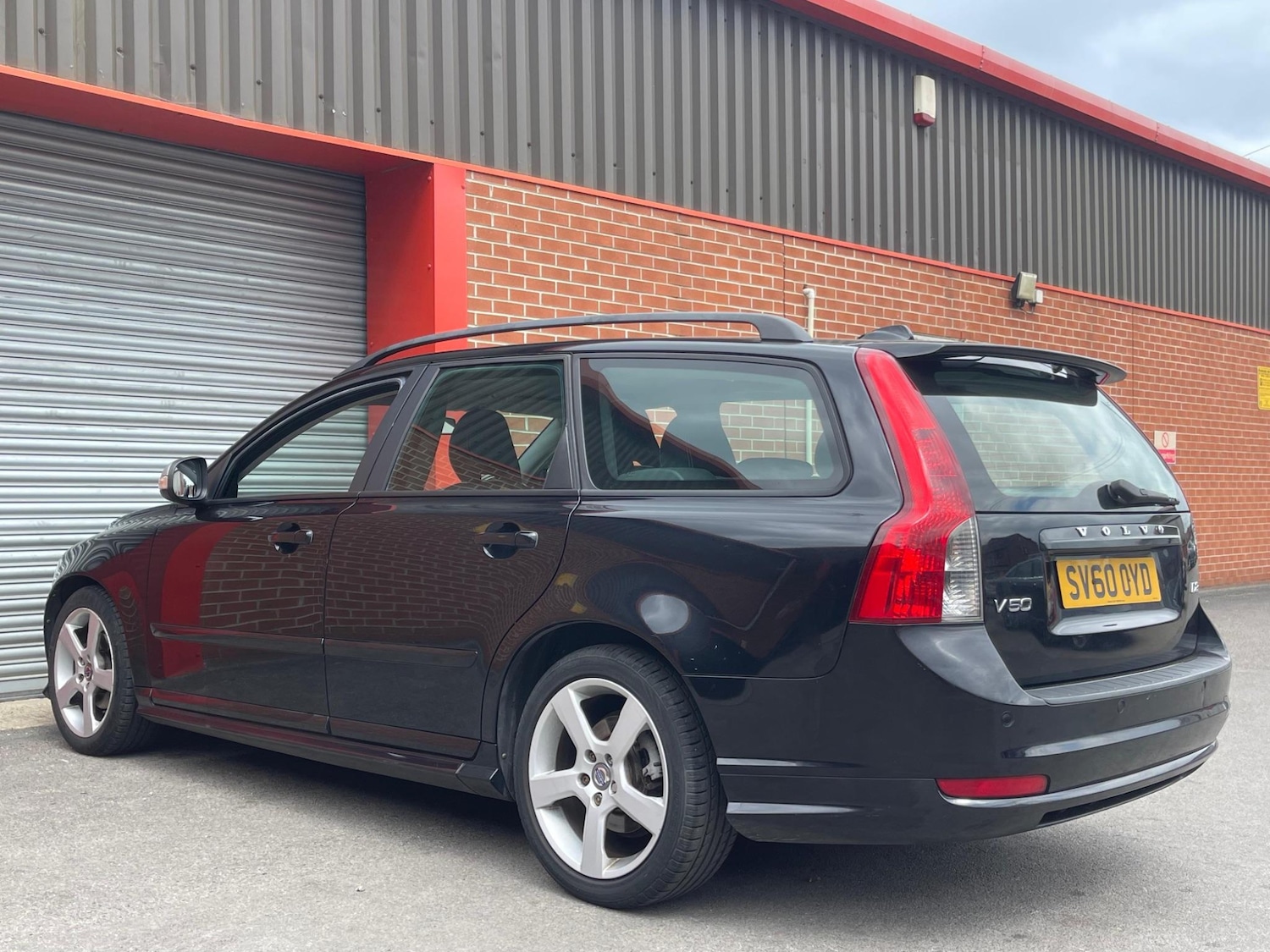 Used Volvo V50 2010 for sale - 76765185: Photo 27