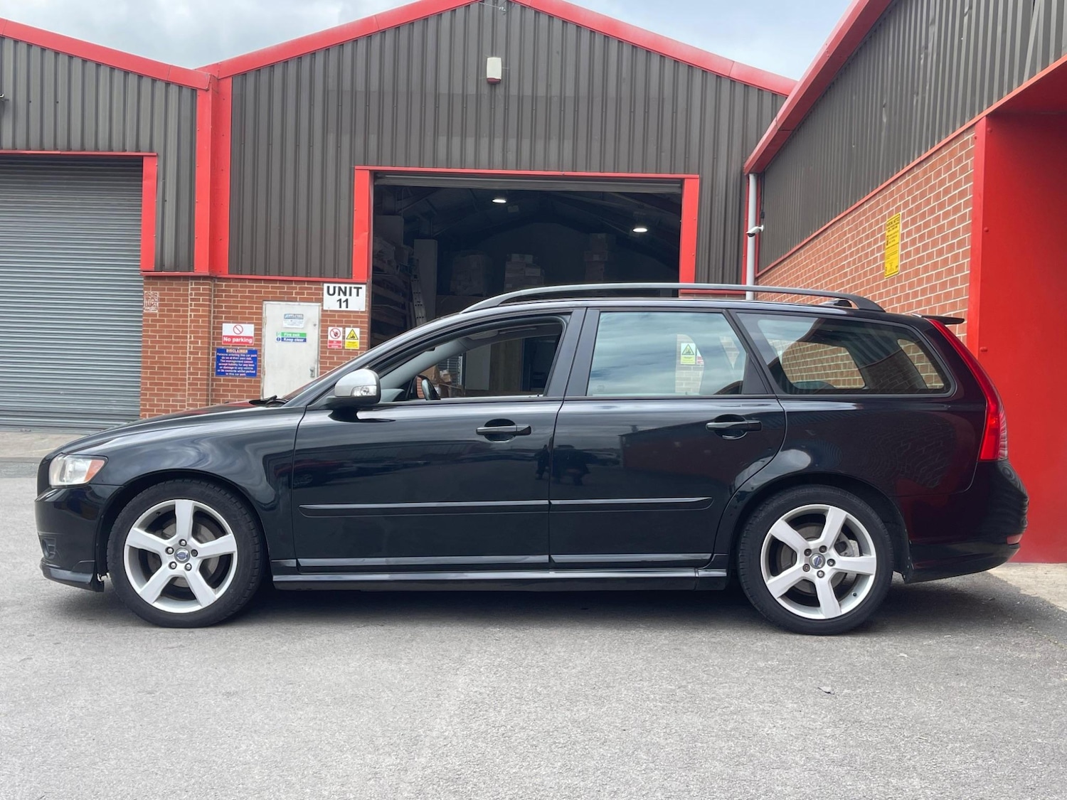 Used Volvo V50 2010 for sale - 76765185: Photo 6