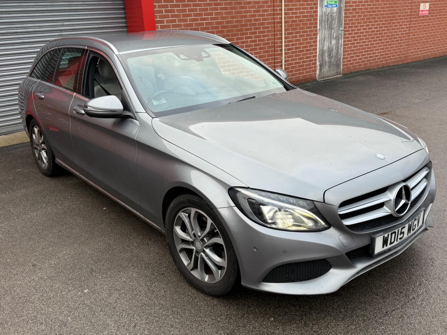 Used Mercedes-Benz C Class 2015 for sale - 77237495: Photo 2