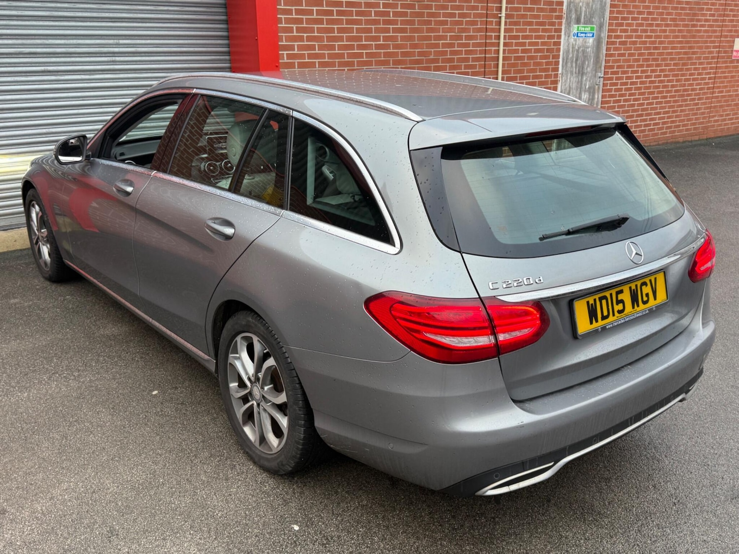 Used Mercedes-Benz C Class 2015 for sale - 77237495: Photo 30