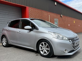 Used Peugeot 208 2013 for sale - 78822793: Photo