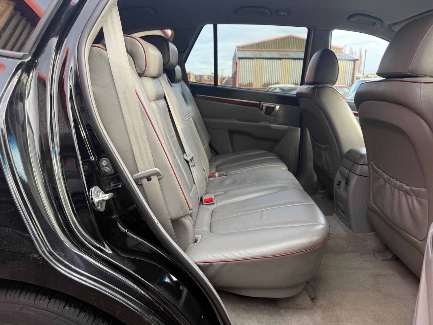 Used Hyundai Santa Fe 2009 for sale - 77882891: Photo 29