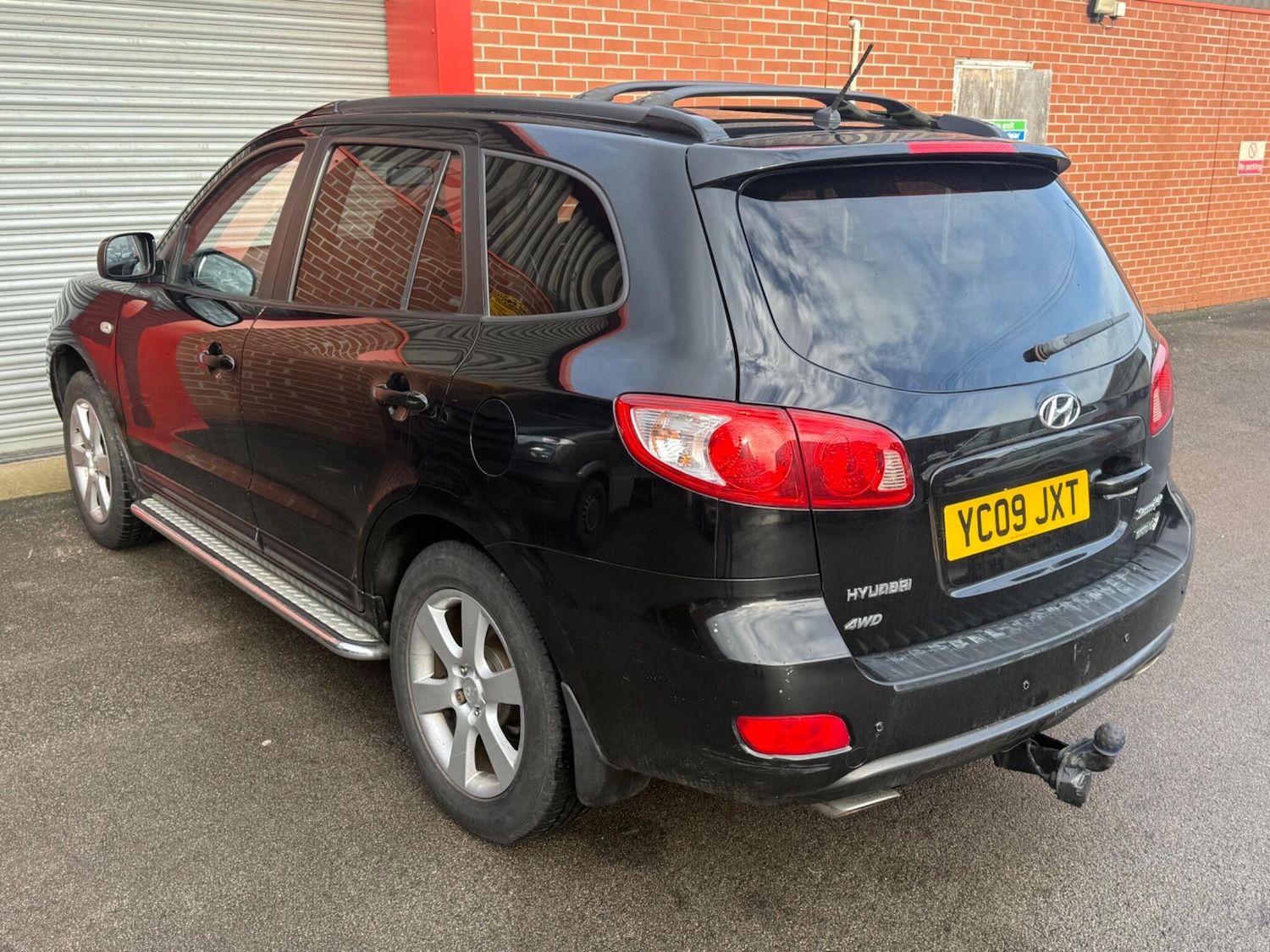 Used Hyundai Santa Fe 2009 for sale - 77882891: Photo 38