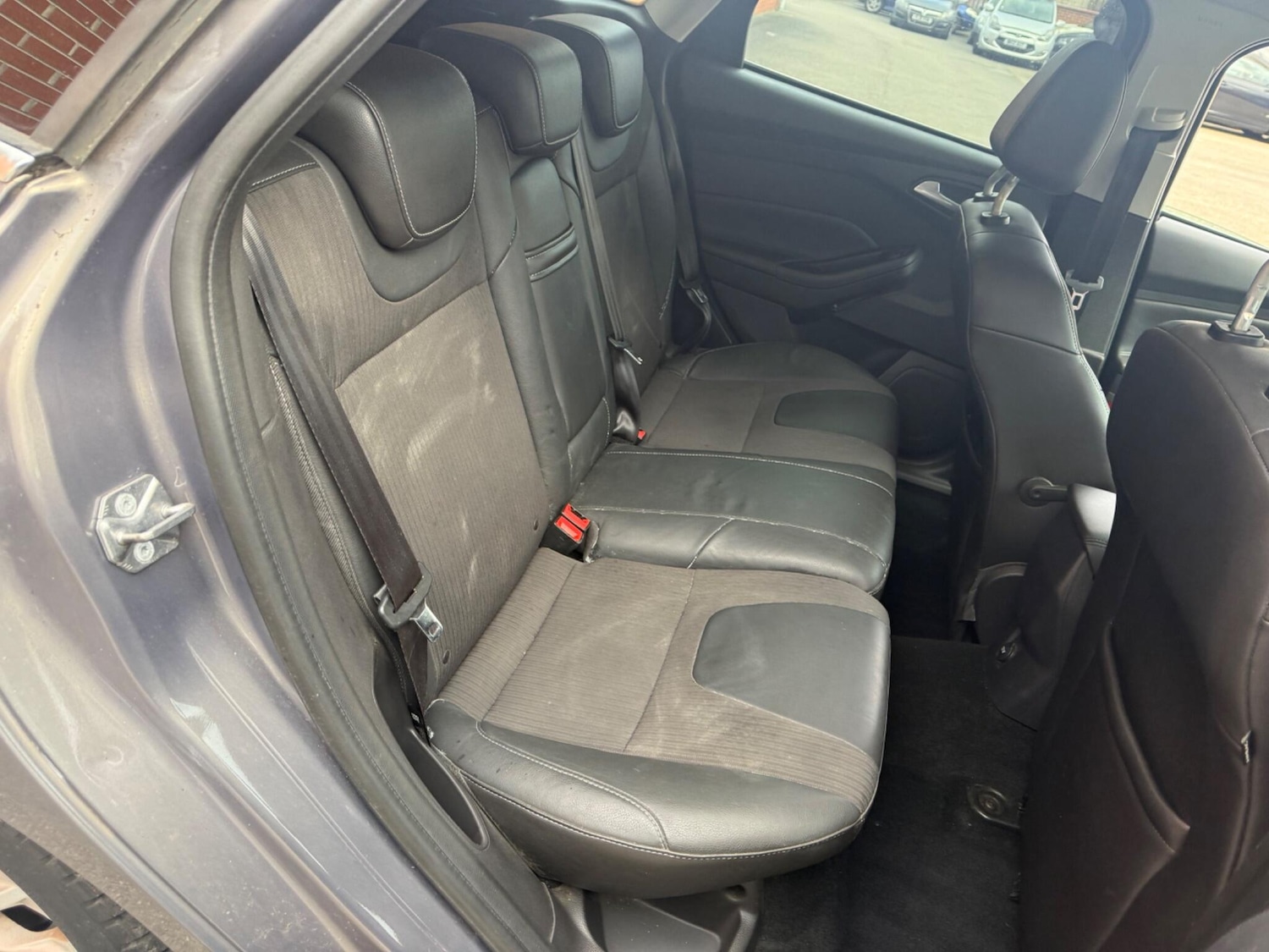 Used Ford Focus 2011 for sale - 77082054: Photo 30