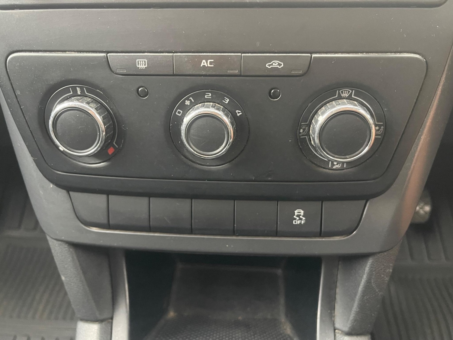 Used Skoda Yeti 2011 for sale - 75981748: Photo 13