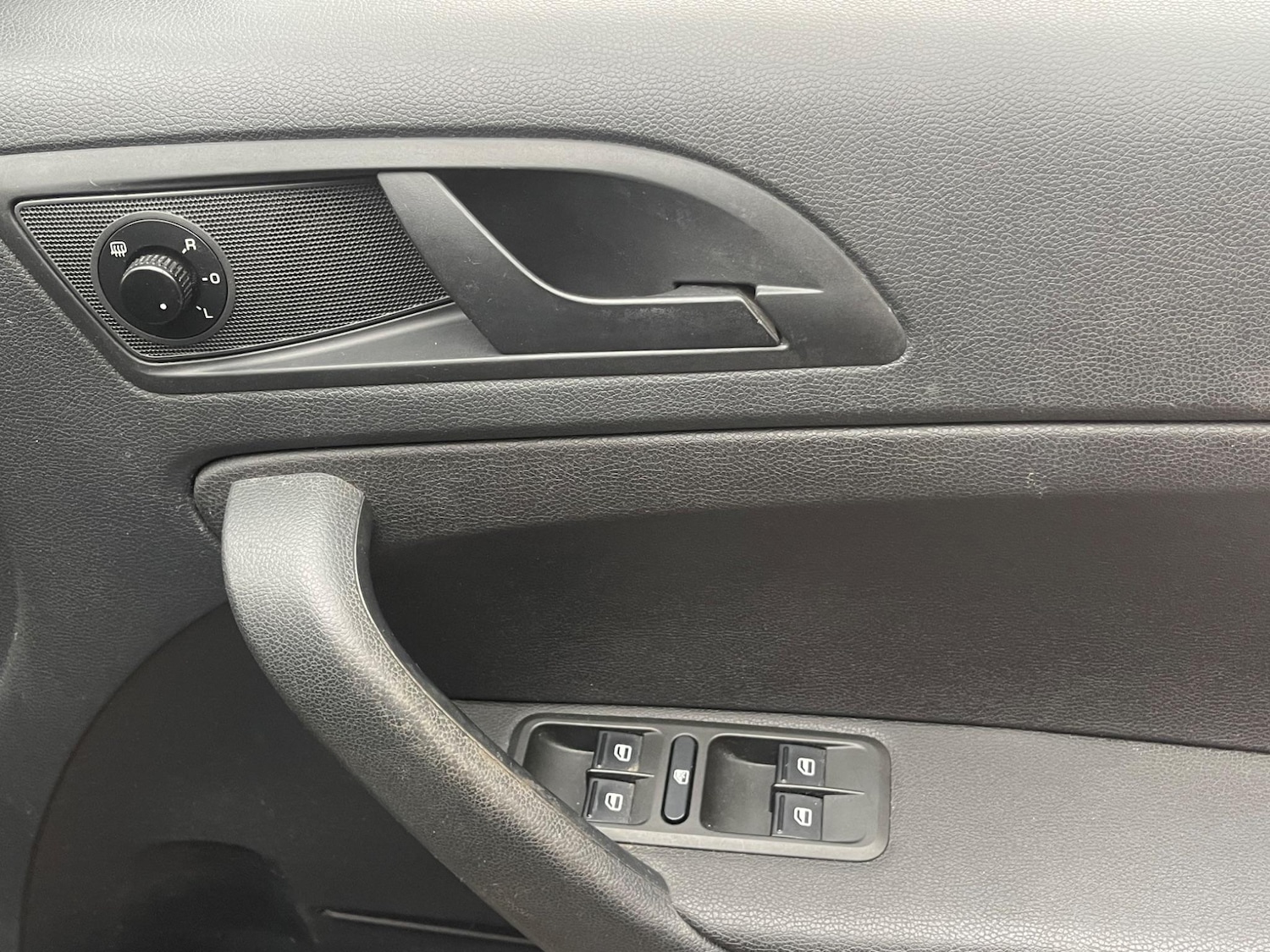 Used Skoda Yeti 2011 for sale - 75981748: Photo 9