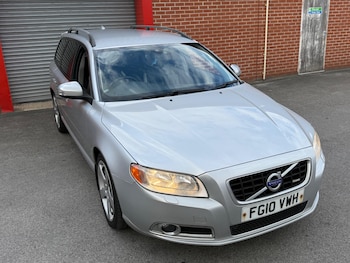 Used Volvo V70 2010 for sale - 75769253: Photo