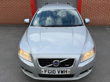 Used Volvo V70 2010 for sale - 75769253: Photo