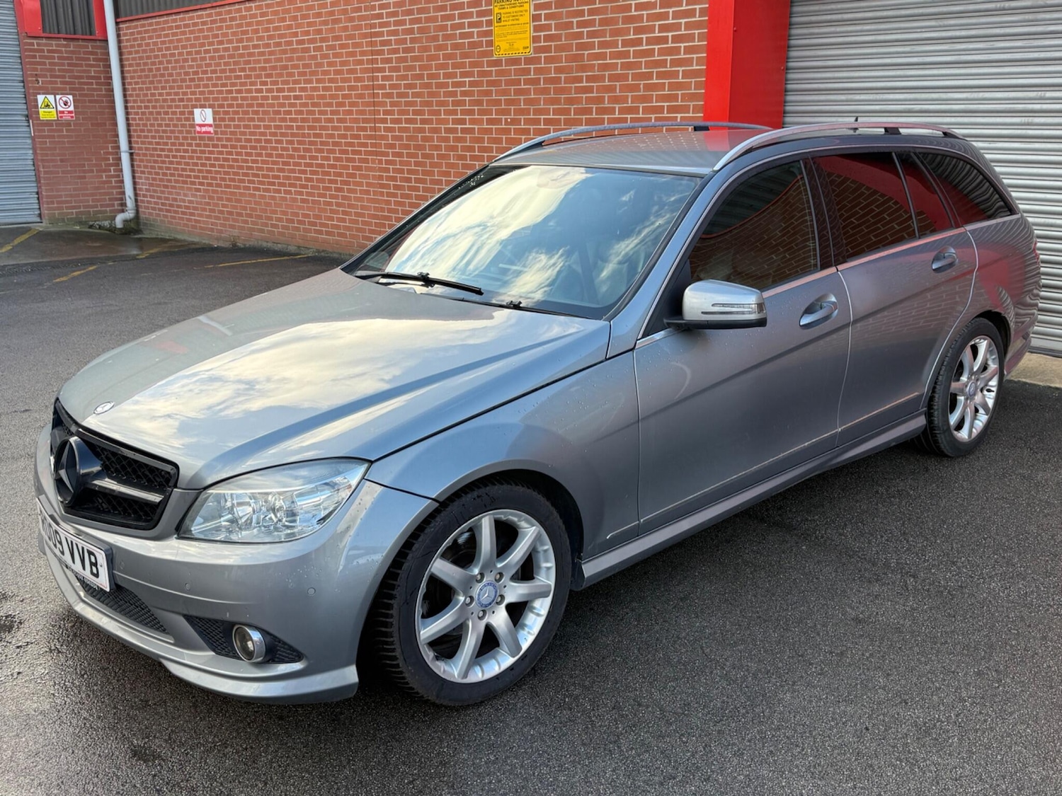 Used Mercedes-Benz C Class 2009 for sale - 77882584: Photo 6