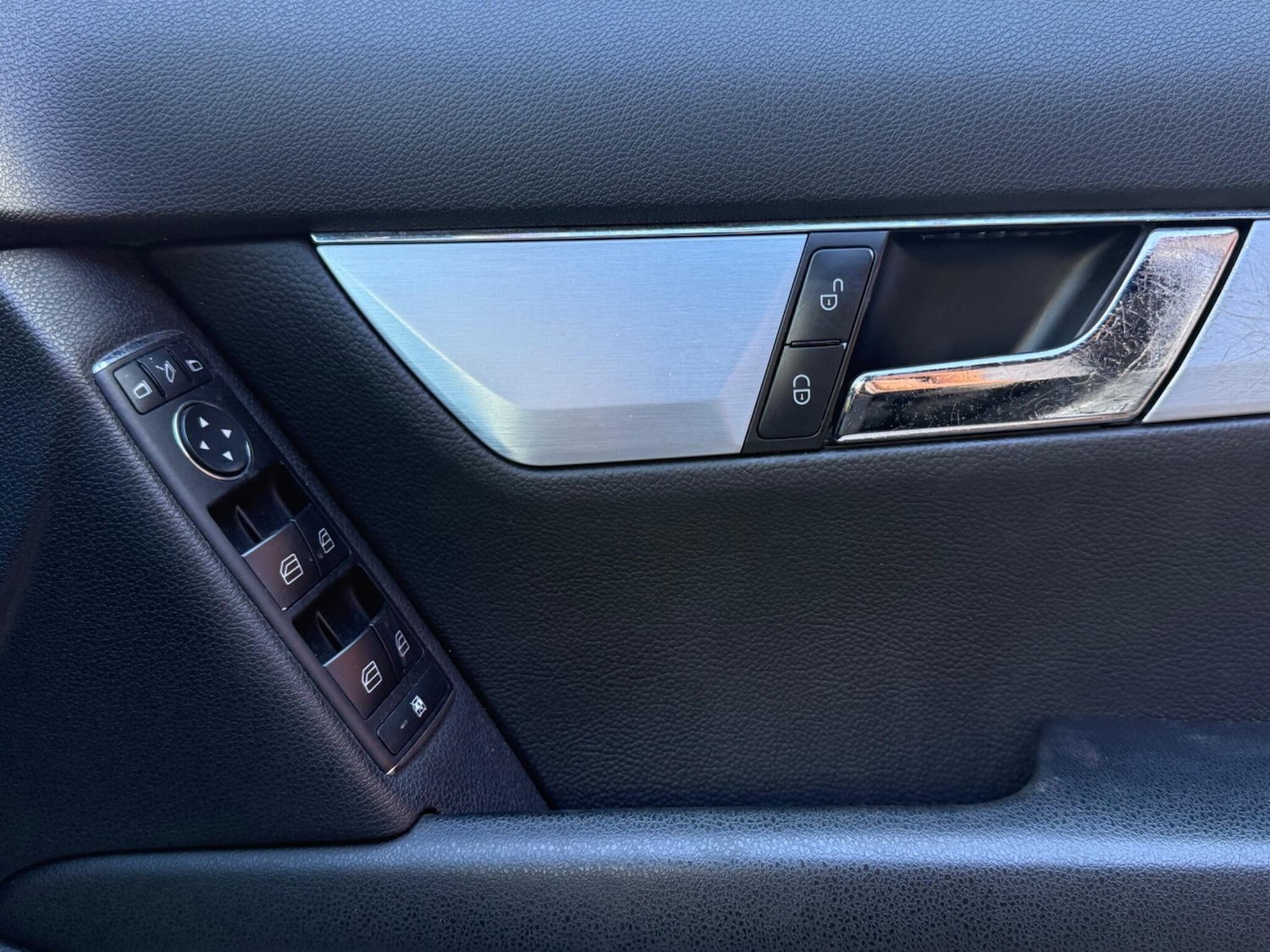 Used Mercedes-Benz C Class 2009 for sale - 77882584: Photo 9