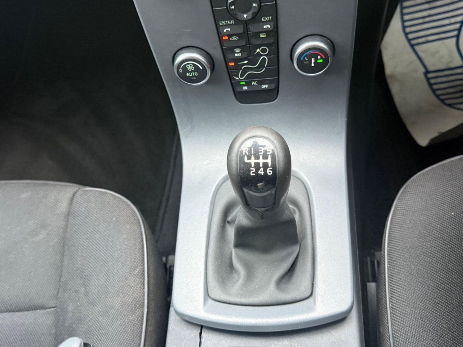 Used Volvo V50 2012 for sale - 77523646: Photo 17