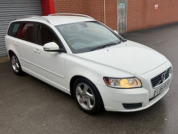 Used Volvo V50 2012 for sale - 77523646: Photo