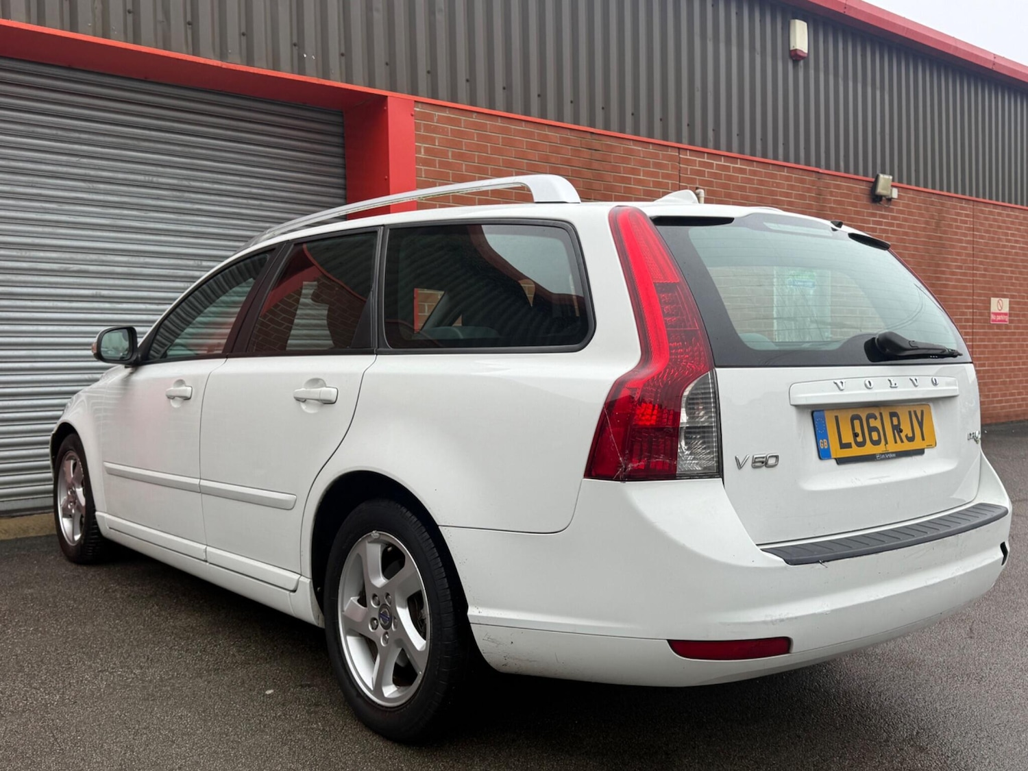 Used Volvo V50 2012 for sale - 77523646: Photo 31