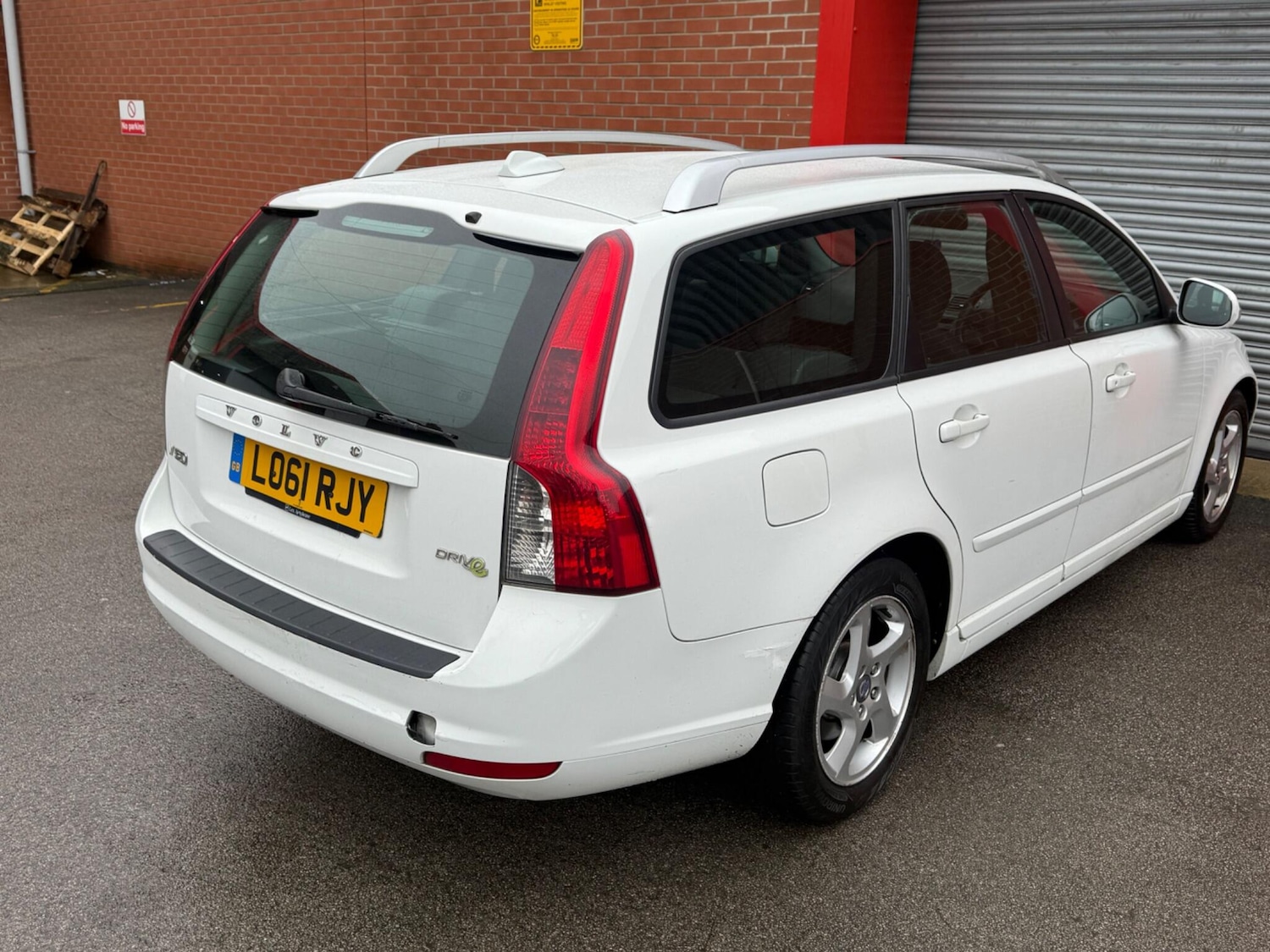 Used Volvo V50 2012 for sale - 77523646: Photo 32
