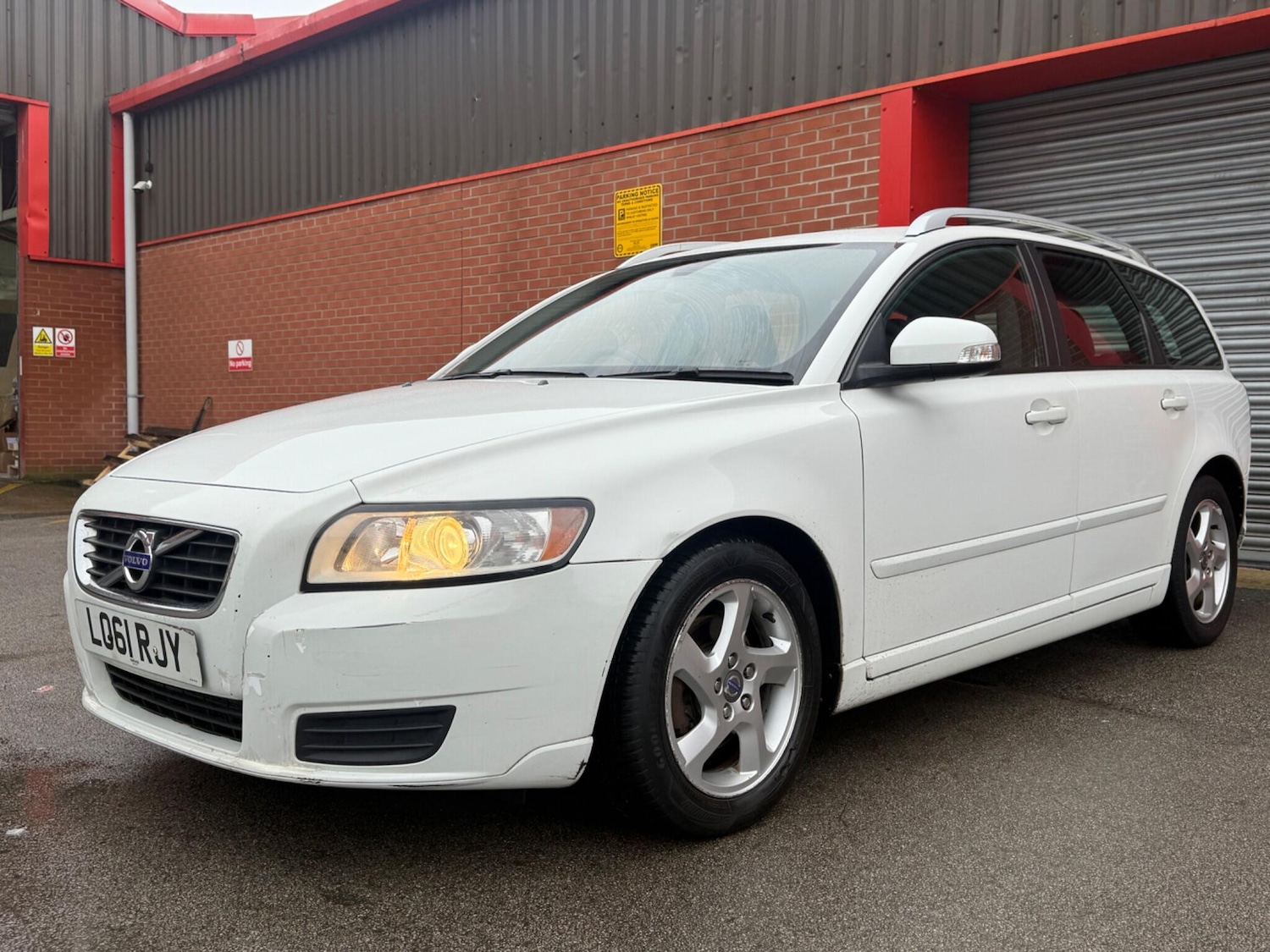 Used Volvo V50 2012 for sale - 77523646: Photo 5