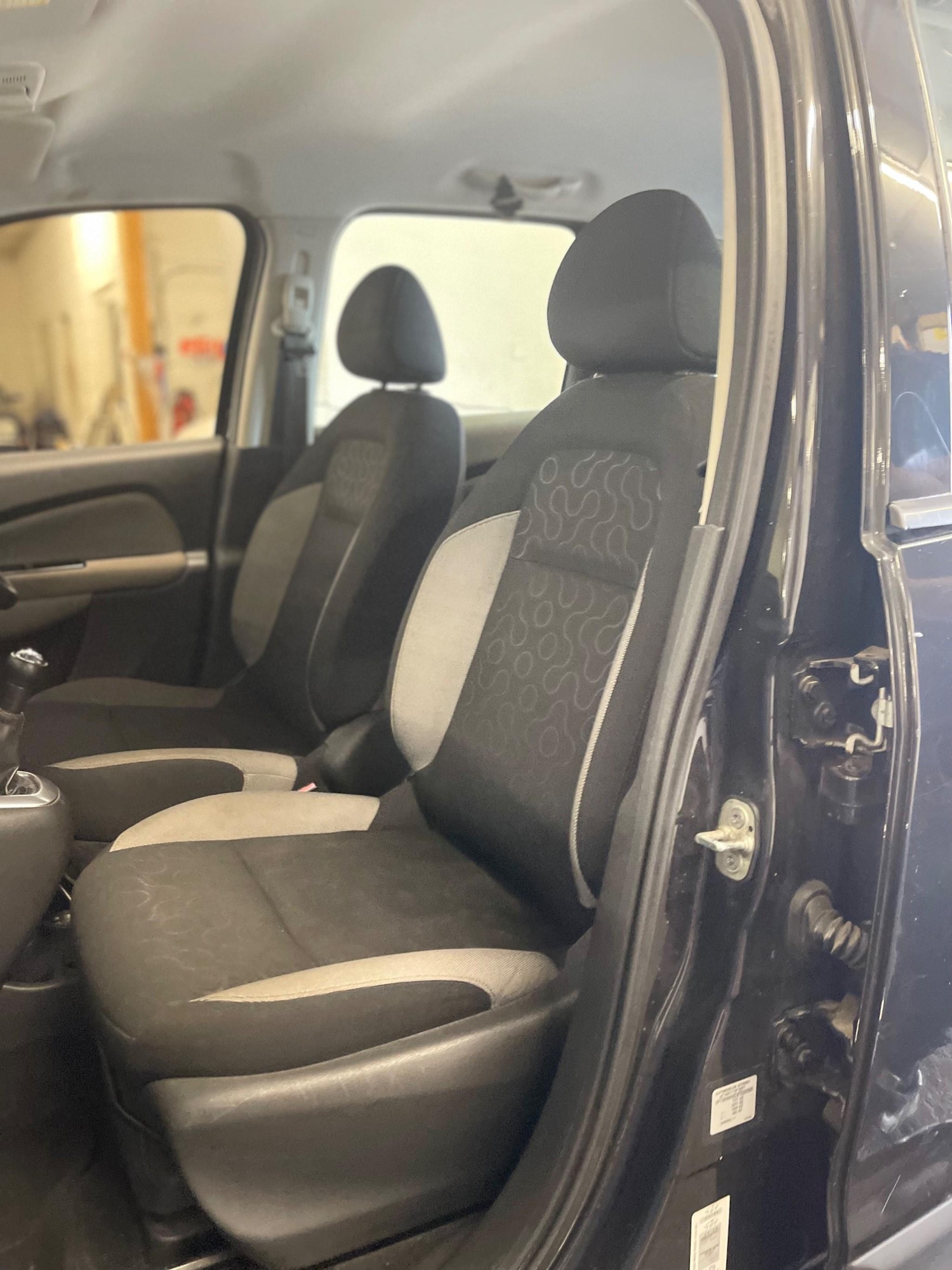 Used Citroen C3 Picasso 2009 for sale - 76989432: Photo 19