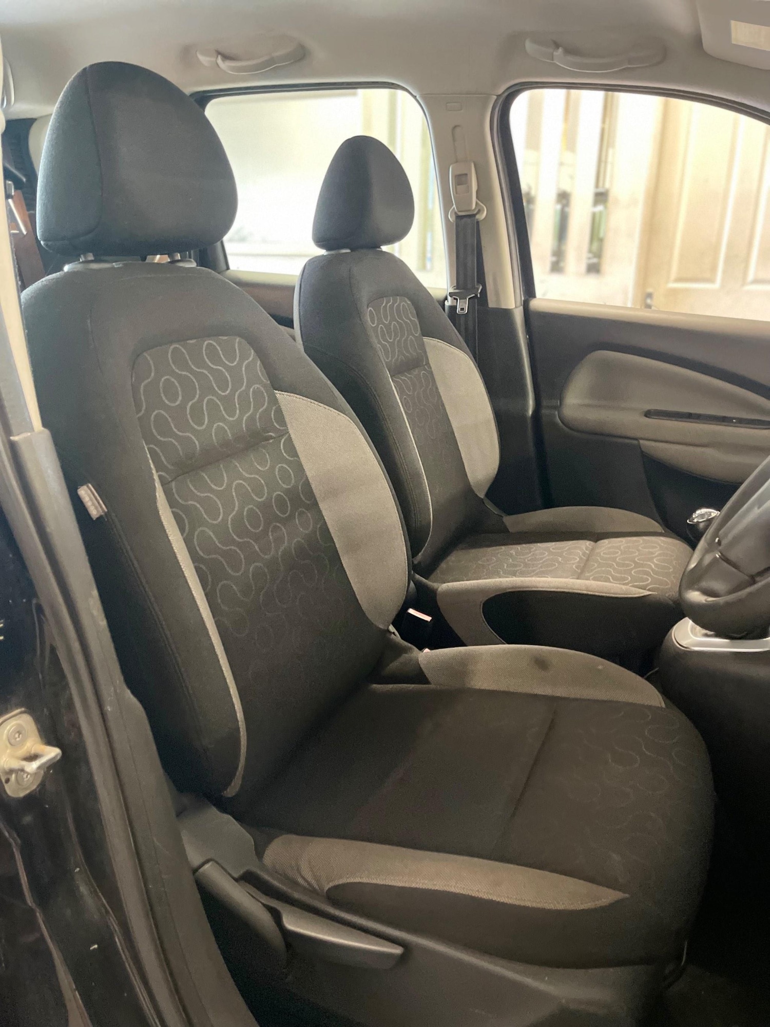 Used Citroen C3 Picasso 2009 for sale - 76989432: Photo 23