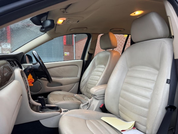 Used Jaguar X-Type 2009 for sale - 75990950: Photo 25