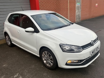 Used Volkswagen Polo 2015 for sale - 77479070: Photo
