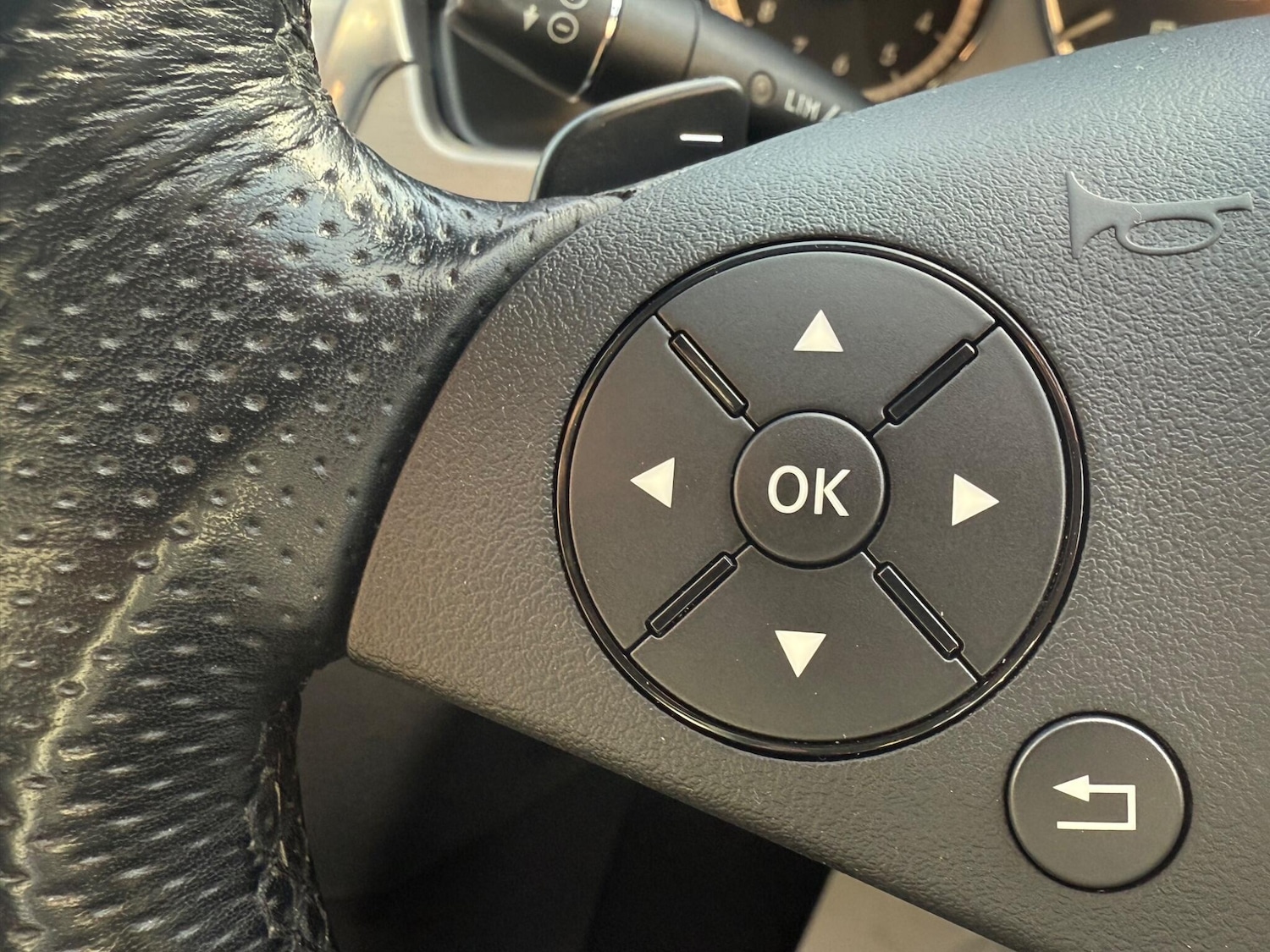 Used Mercedes-Benz E Class 2009 for sale - 77898410: Photo 12