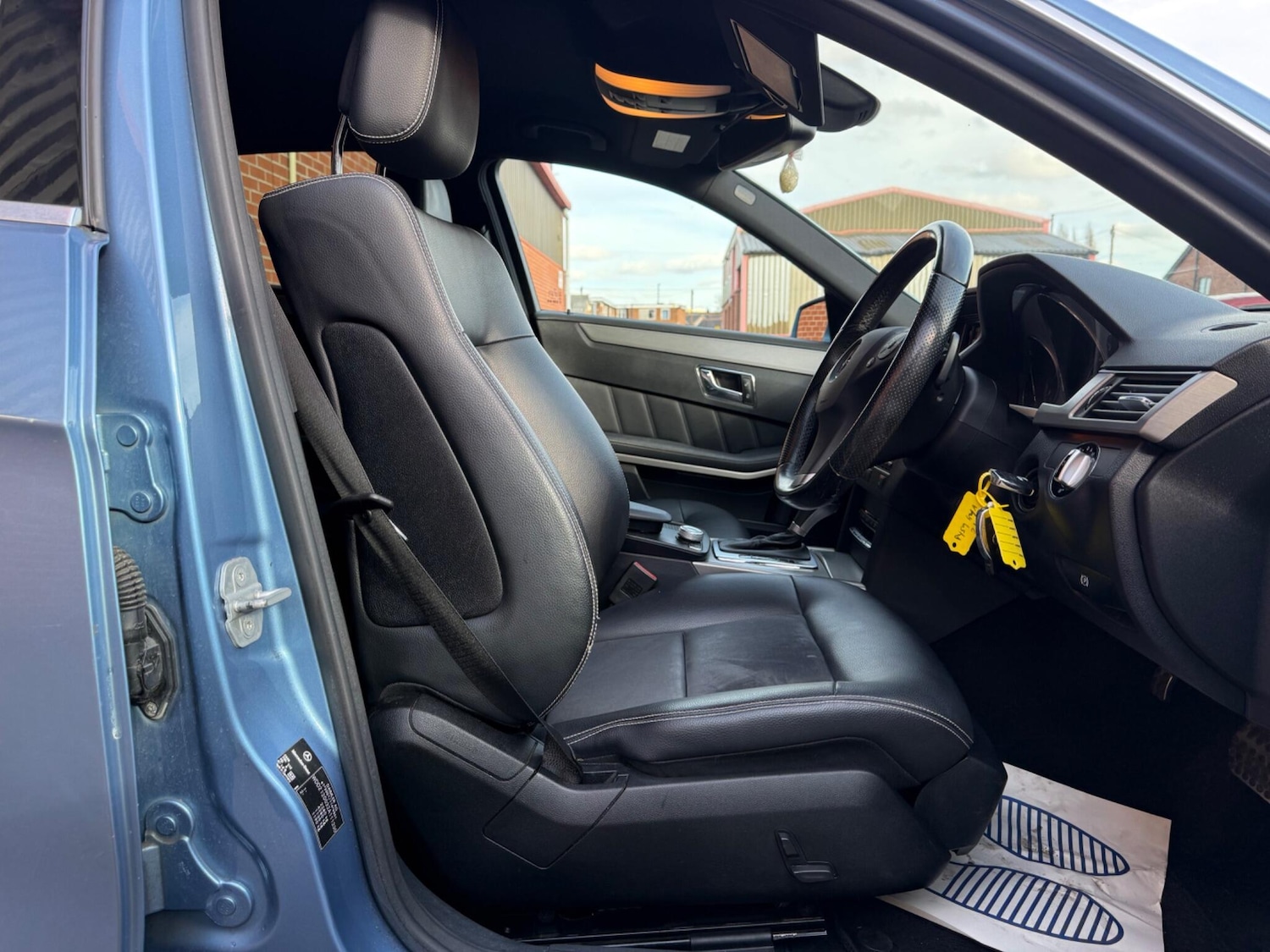 Used Mercedes-Benz E Class 2009 for sale - 77898410: Photo 21