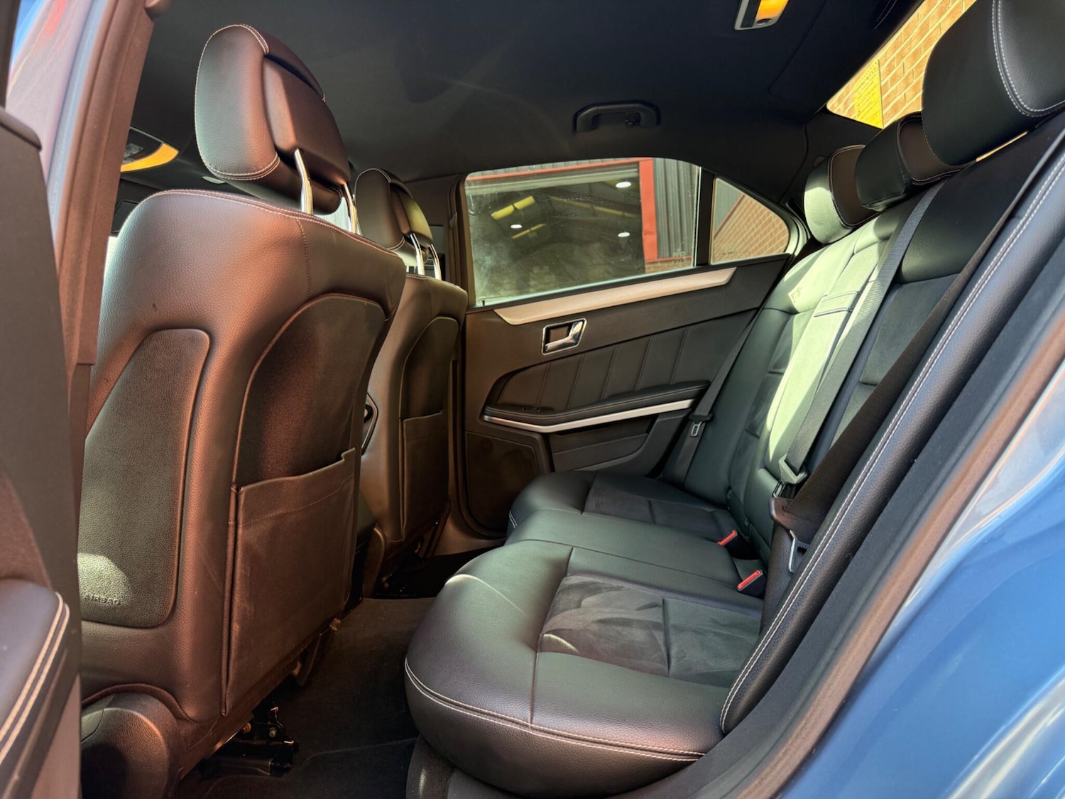 Used Mercedes-Benz E Class 2009 for sale - 77898410: Photo 25