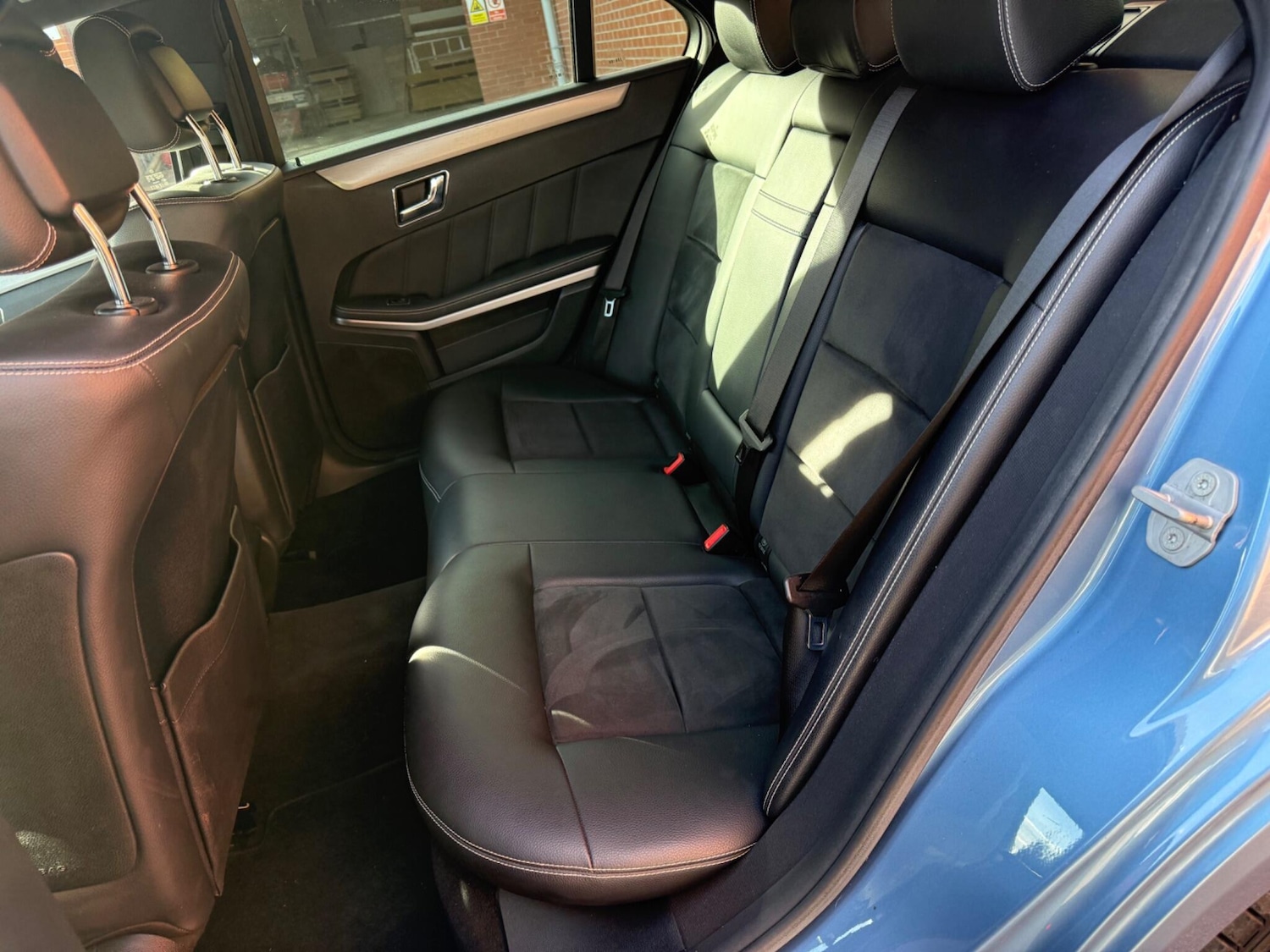 Used Mercedes-Benz E Class 2009 for sale - 77898410: Photo 26