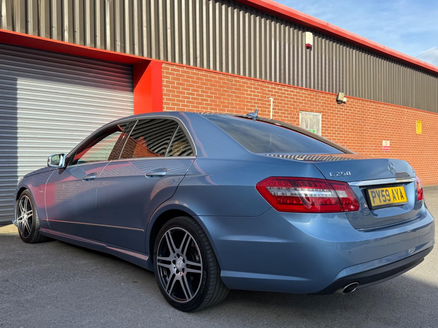 Used Mercedes-Benz E Class 2009 for sale - 77898410: Photo 31