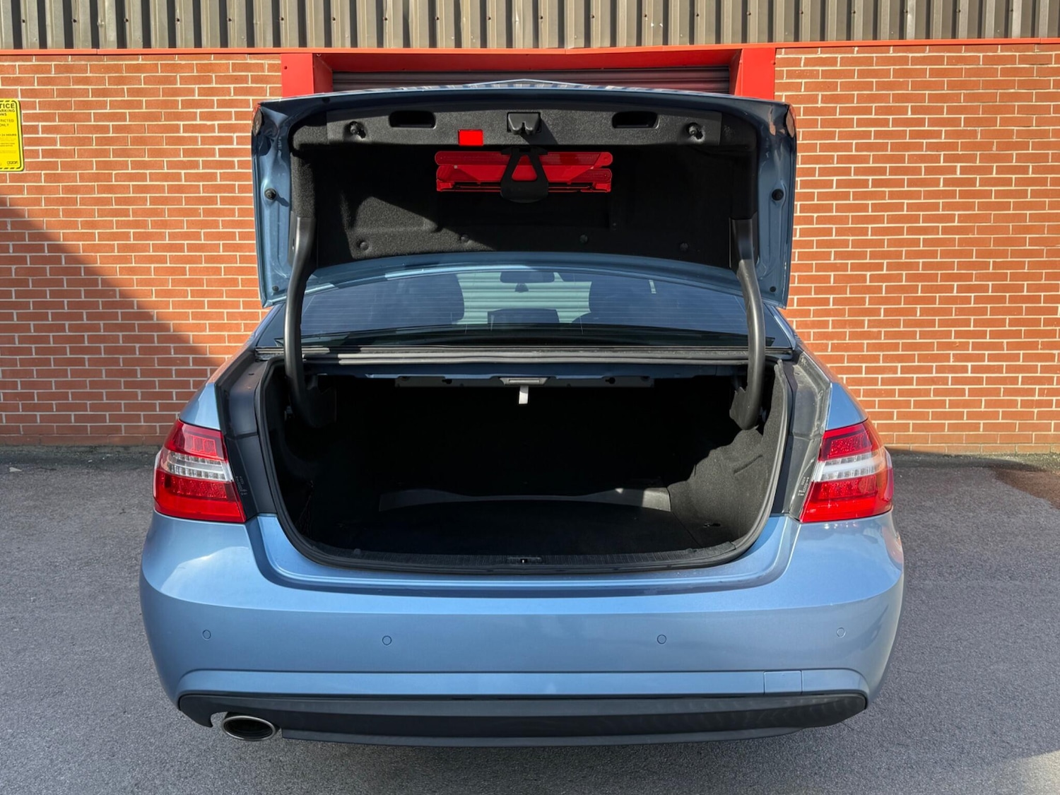 Used Mercedes-Benz E Class 2009 for sale - 77898410: Photo 35