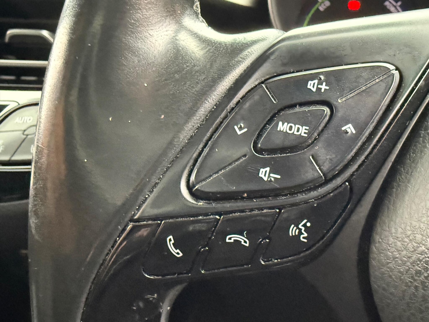 Used Toyota C-HR for sale - 76997660: Photo 15