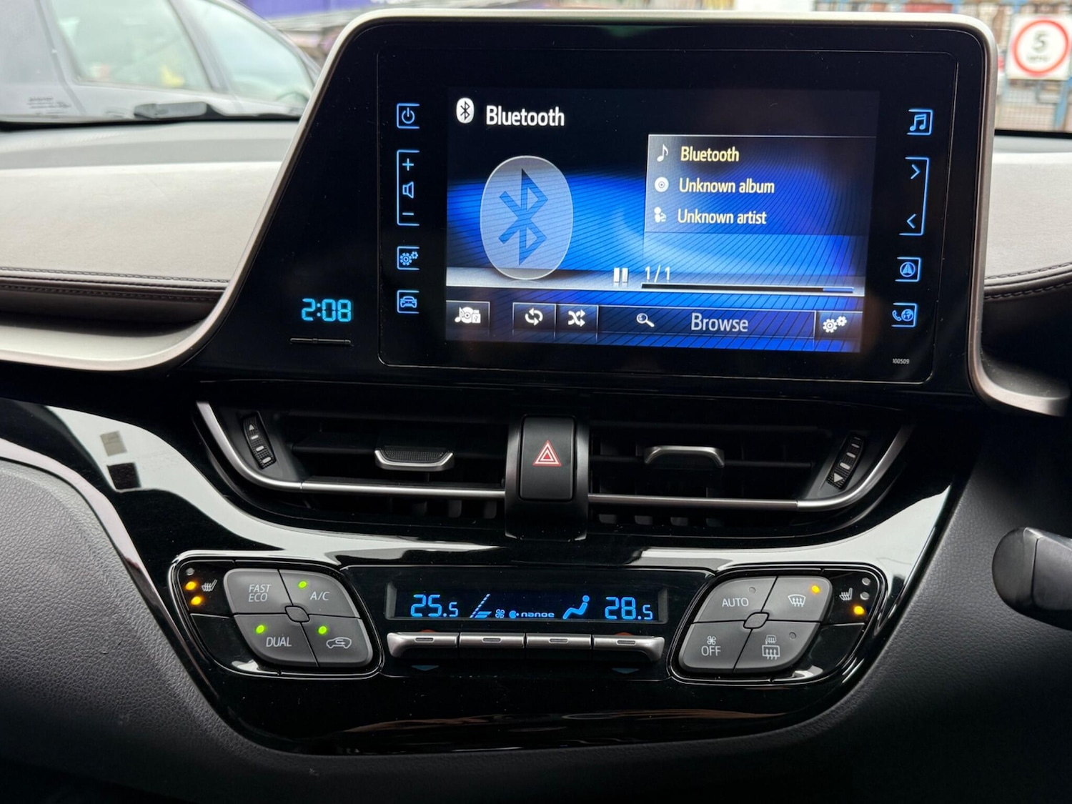 Used Toyota C-HR for sale - 76997660: Photo 18