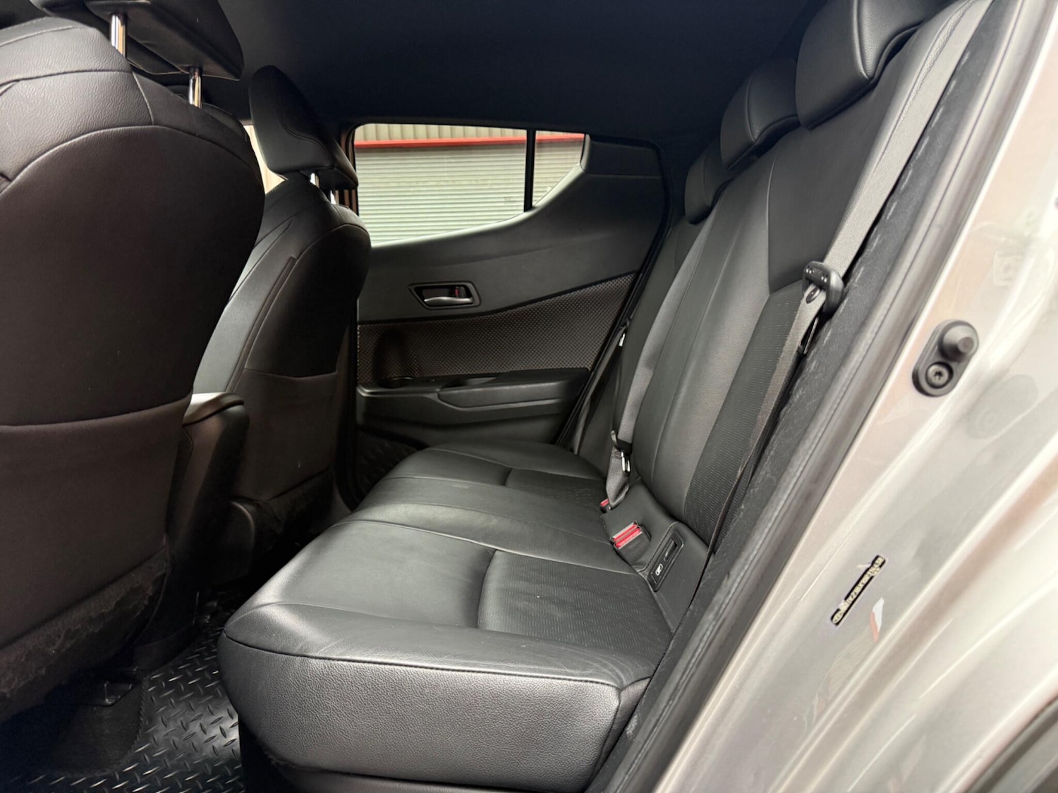 Used Toyota C-HR for sale - 76997660: Photo 27