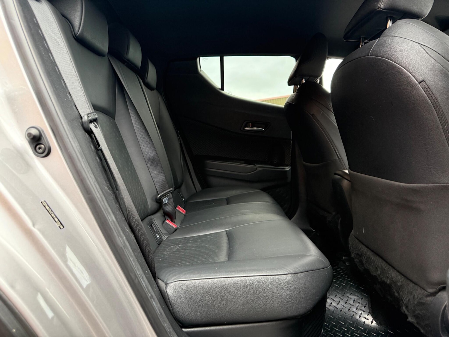 Used Toyota C-HR for sale - 76997660: Photo 29