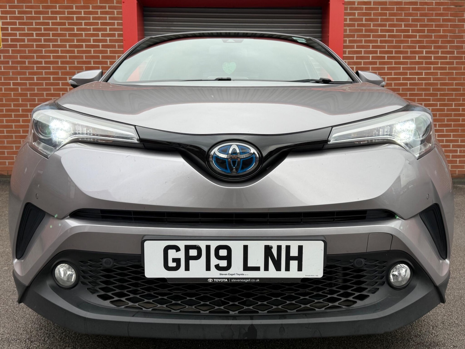Used Toyota C-HR for sale - 76997660: Photo 3