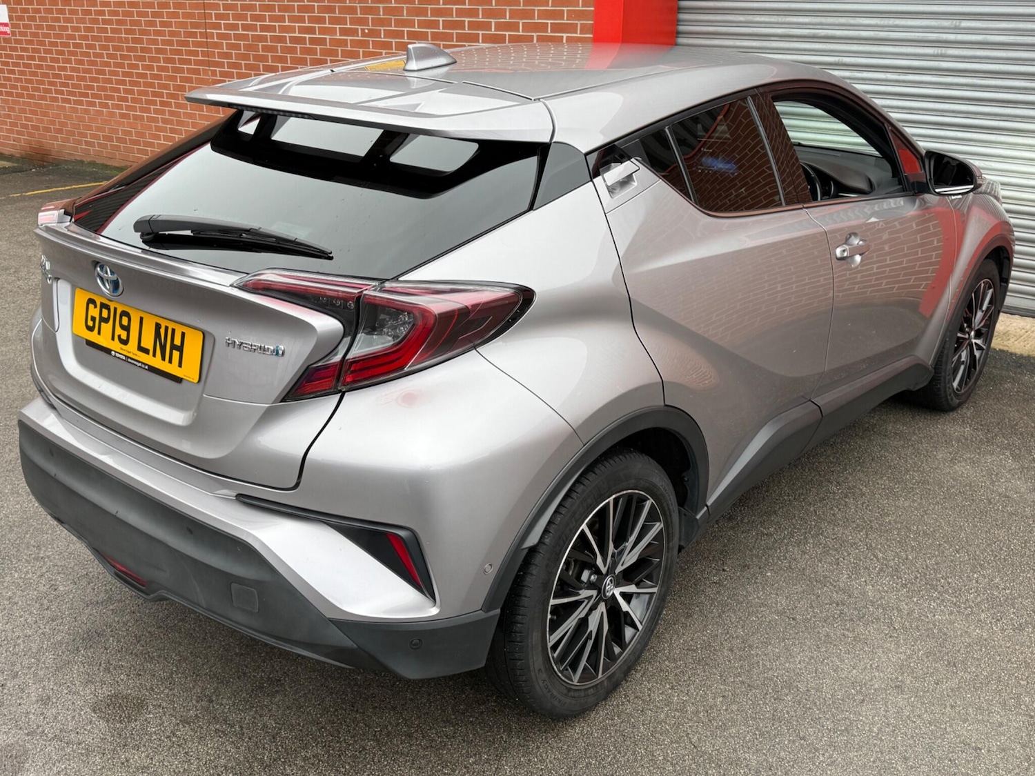 Used Toyota C-HR for sale - 76997660: Photo 36
