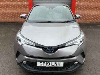 Used Toyota C-HR 2019 for sale - 76997660: Photo