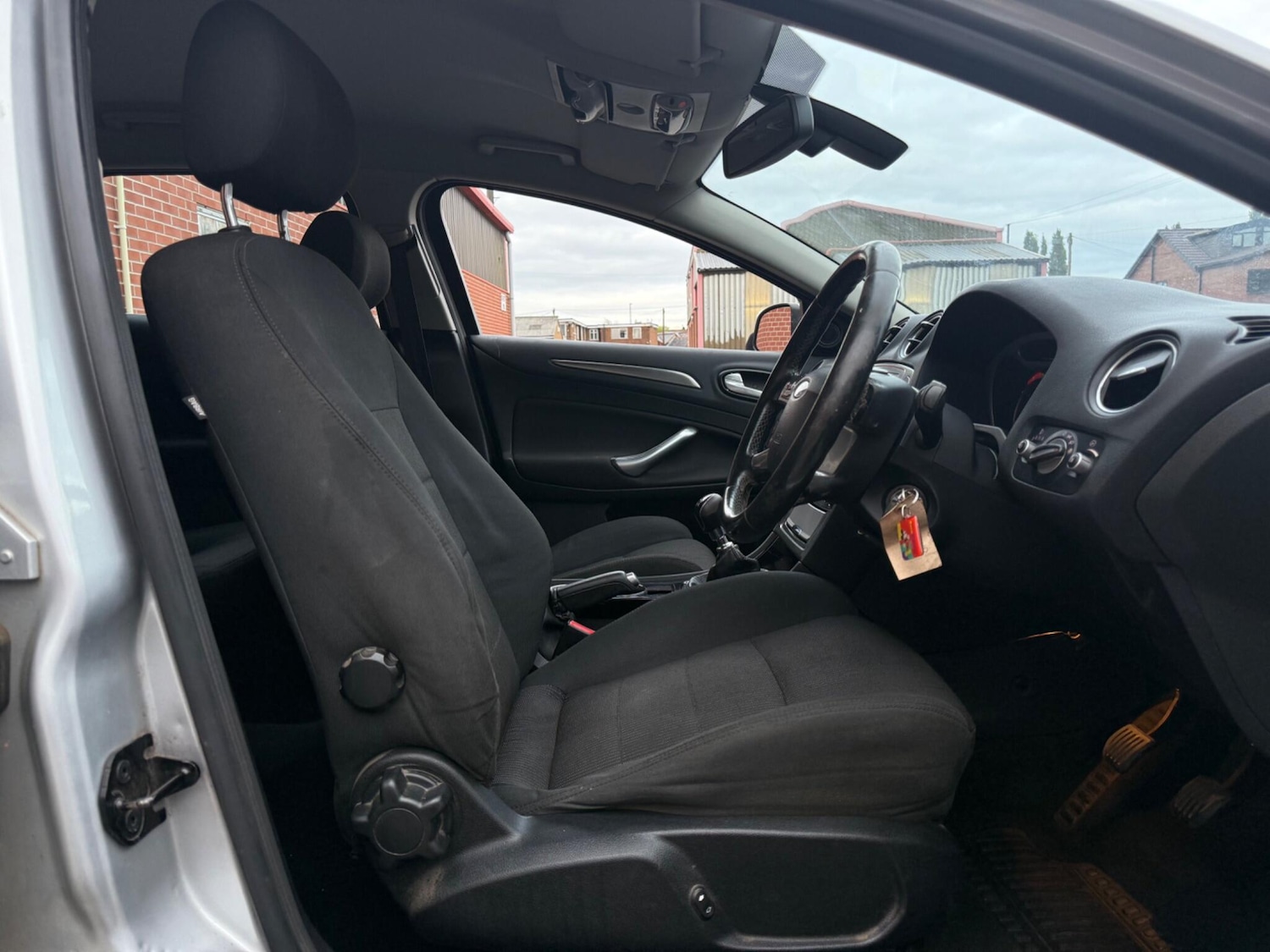 Used Ford Mondeo 2010 for sale - 76993577: Photo 22