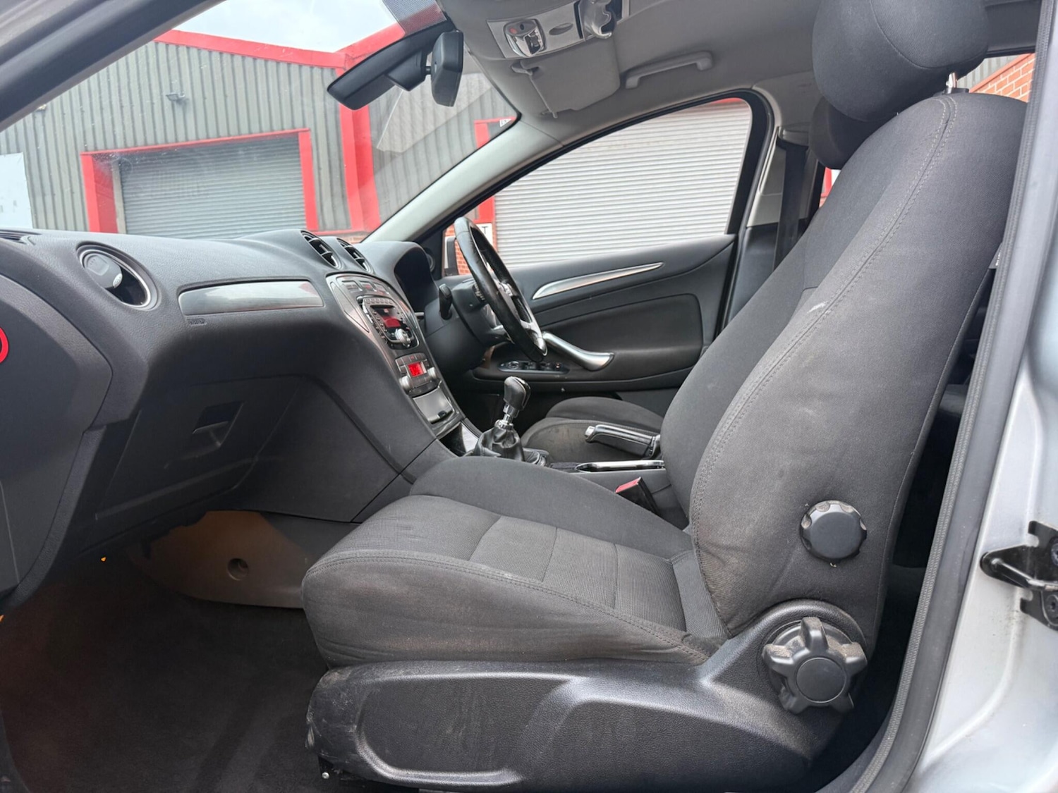 Used Ford Mondeo 2010 for sale - 76993577: Photo 24