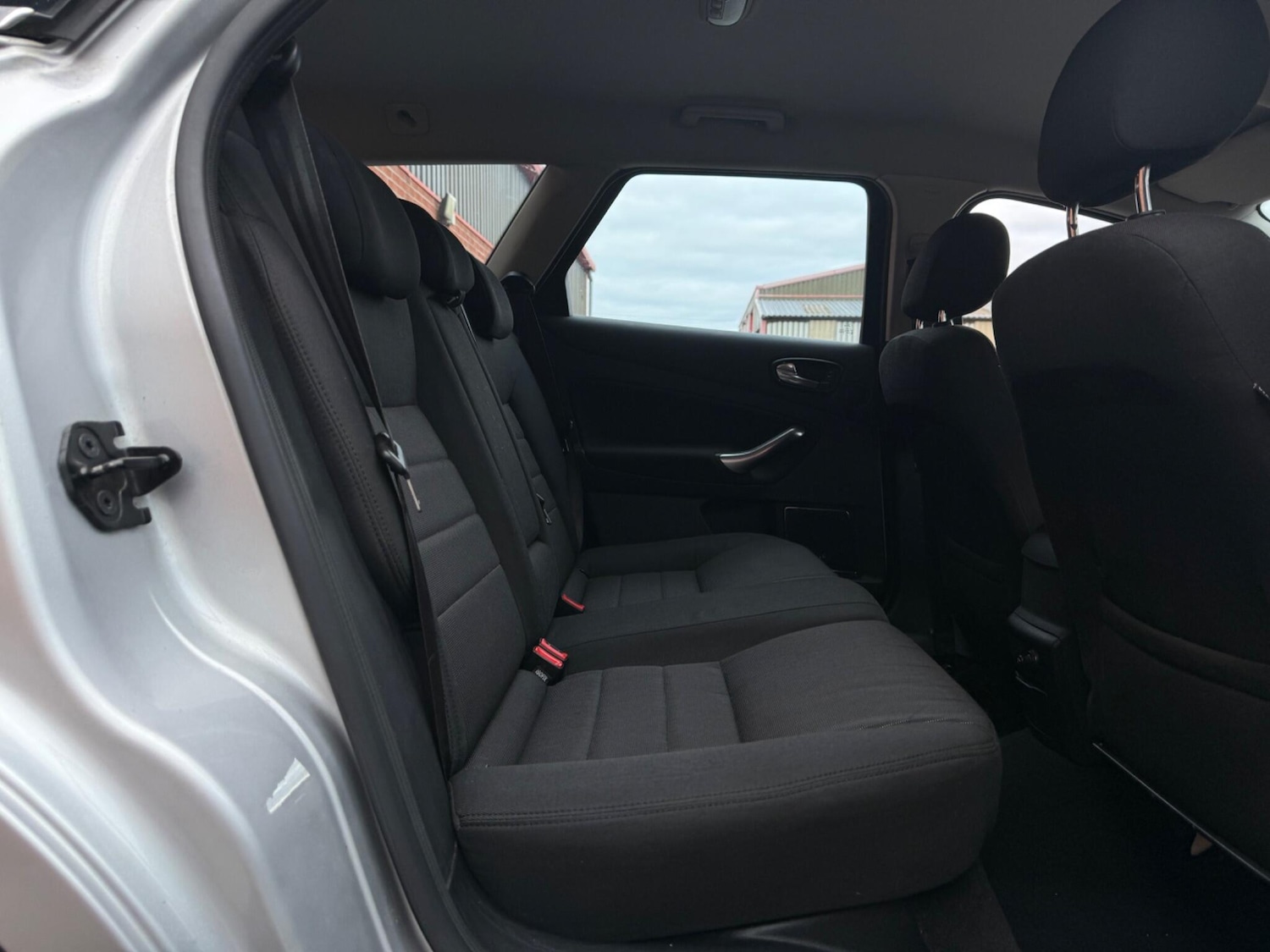 Used Ford Mondeo 2010 for sale - 76993577: Photo 28