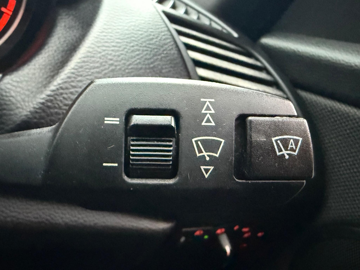 Used BMW 1 Series 2011 for sale - 77279509: Photo 12