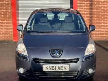 Used Peugeot 5008 2011 for sale - 73600076: Photo