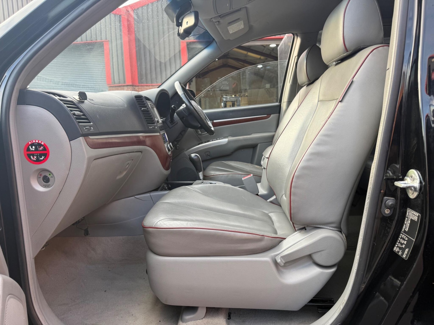 Used Hyundai Santa Fe for sale - 77174985: Photo 25