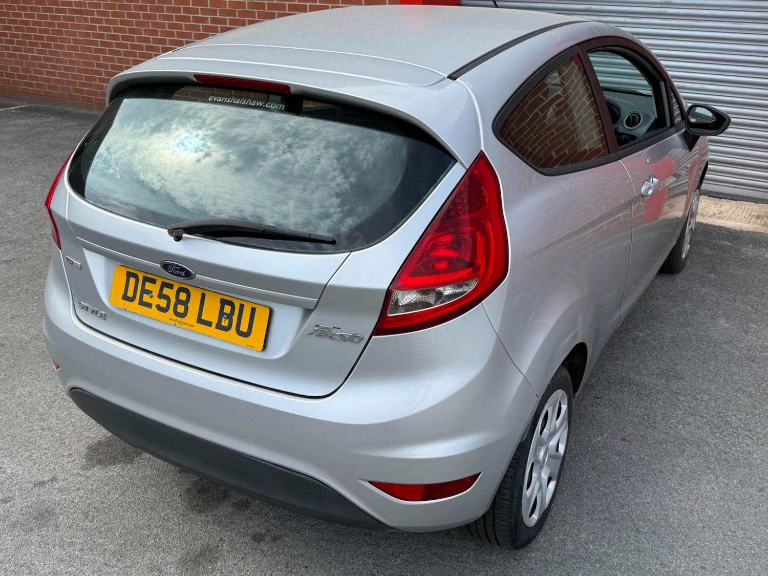 Vehicle 28
