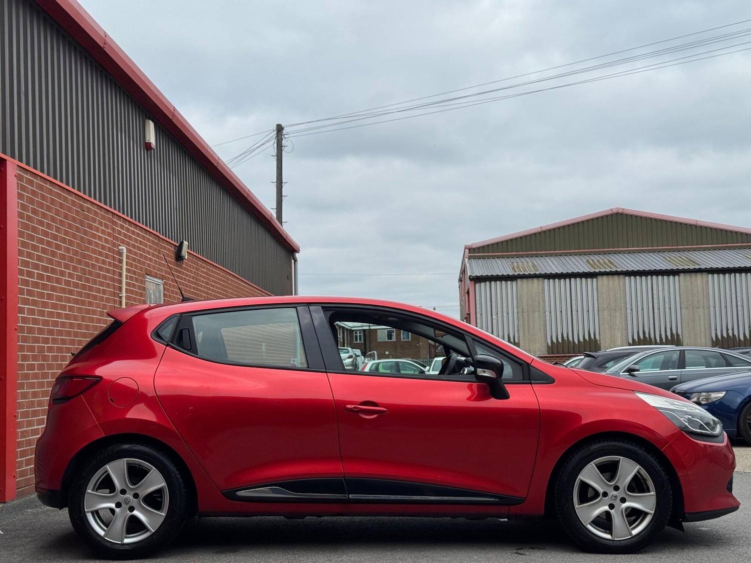 Used Renault Clio 2014 for sale - 76667524: Photo 8